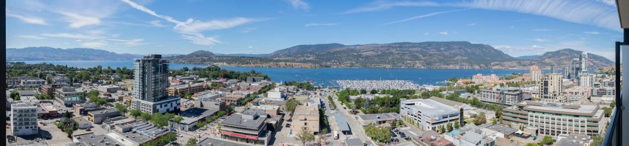 Awesome View 21 Two Bedroom One Bath Downtown Lake View Near Beach Kelowna Exteriör bild
